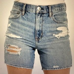 ‘90s Boyfriend Bermuda Short